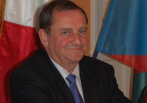 Maire de Nersac André Bonichon